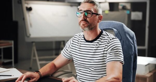 developer working in web development compay